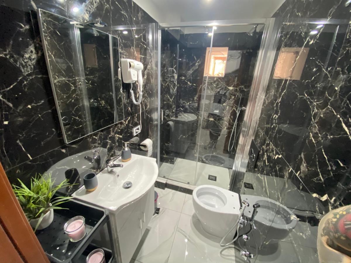 B&B Partenope Naples Luaran gambar